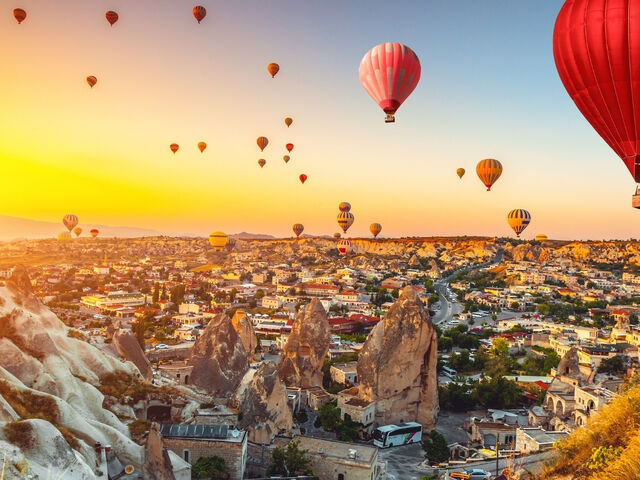 1 GECE 2 GÜN UÇAKLI KAPADOKYA TURU